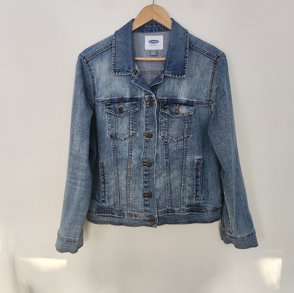 Re Worked Denim Jacket With Patchwork Star On Back - Picture 2 of 9